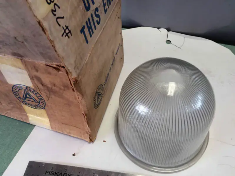 APPLETON GLOBE ΔΙΑΦΑΝΉΣ ΠΡΙΣΜΑΤΙΚΌΣ 200-300W