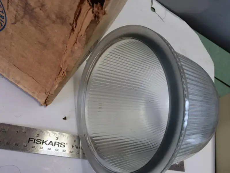 APPLETON GLOBE ΔΙΑΦΑΝΉΣ ΠΡΙΣΜΑΤΙΚΌΣ 200-300W