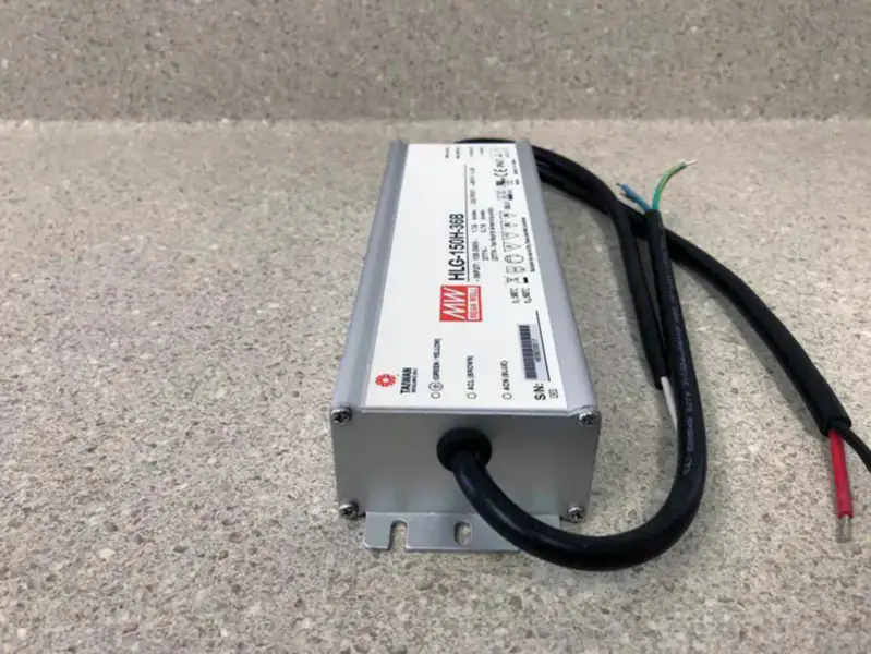 Μέσο πηγάδι HLG-150H-36B