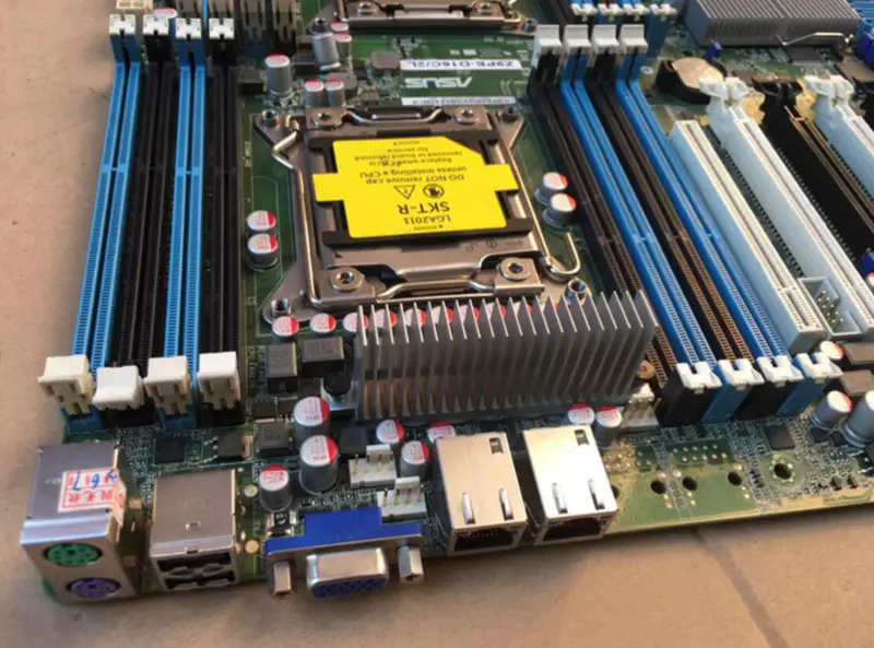 Μητρική πλακέτα διακομιστή Asus Z9PE-D16C/2L LGA 2011