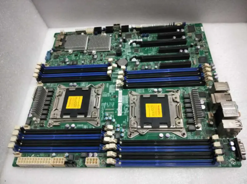 Μητρική πλακέτα διακομιστή SuperMicro X9DA7