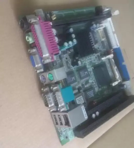Μητρική πλακέτα COMMELL LV-650 MiniITX
