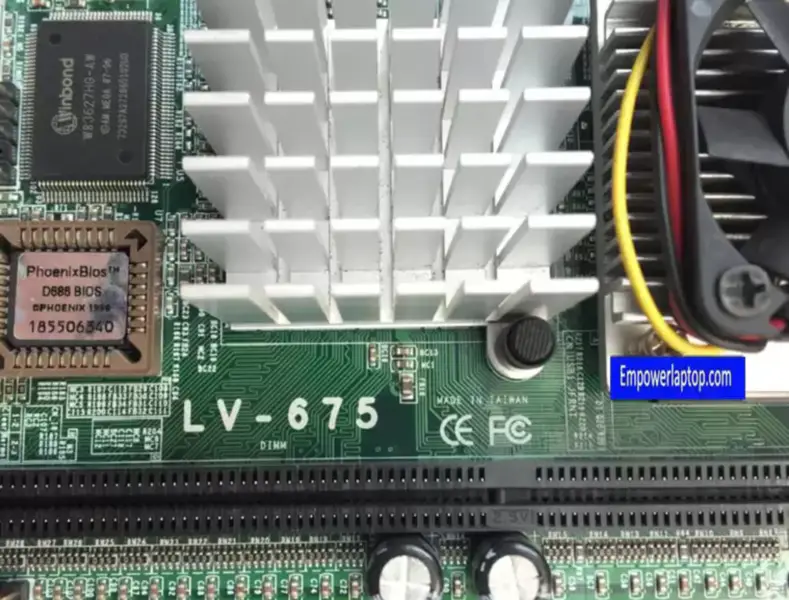 Βιομηχανική μητρική πλακέτα COMMELL LV-675 MiniITX