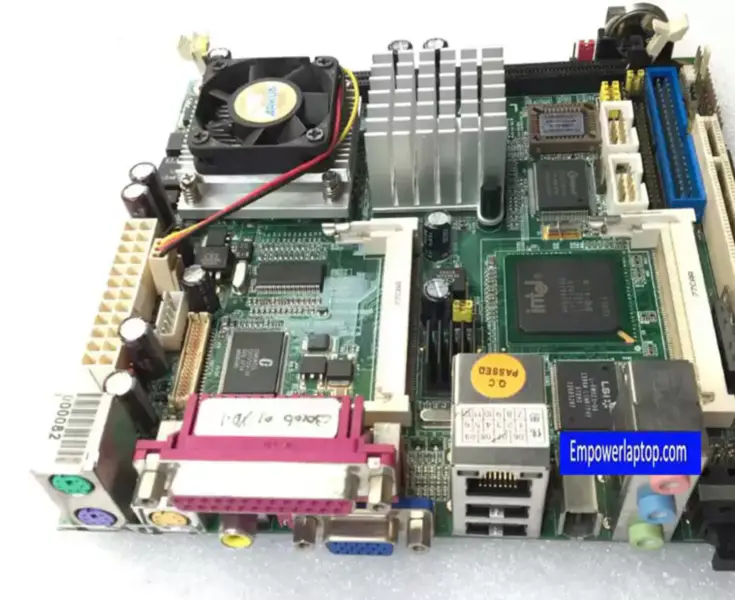 Βιομηχανική μητρική πλακέτα COMMELL LV-675 MiniITX