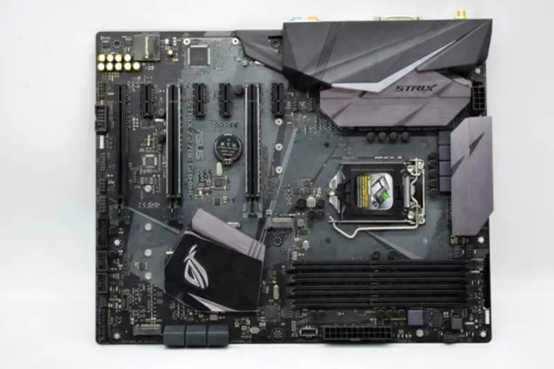 Μητρική πλακέτα Asus STRIXZ270EGAMING
