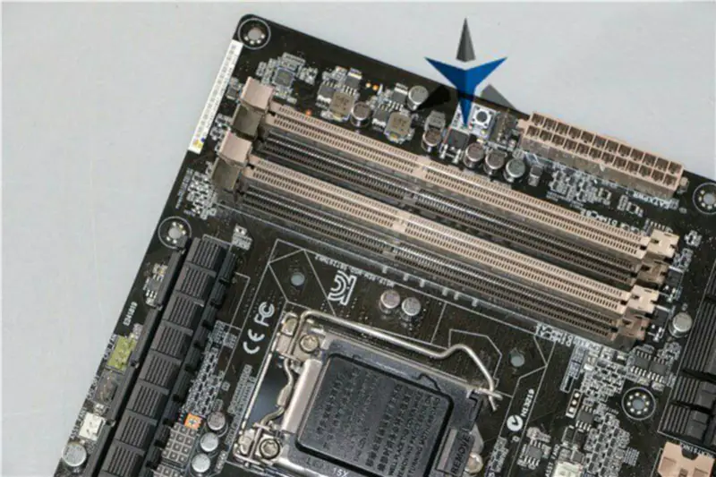 Μητρική πλακέτα Asus SABERTOOTHZ97