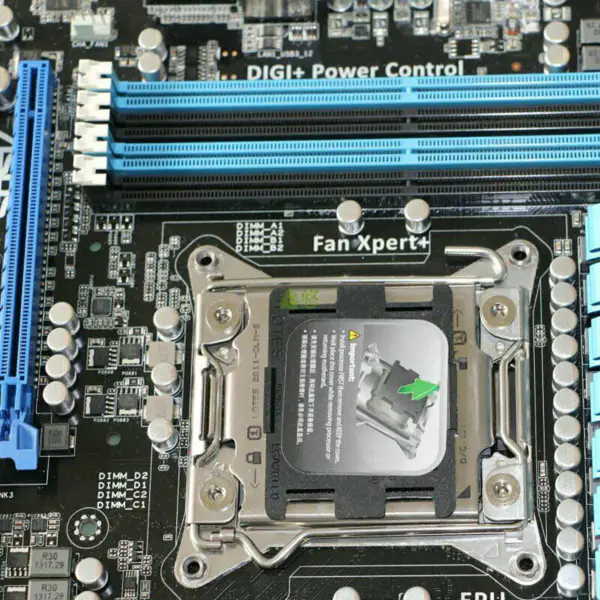 Μητρική πλακέτα Asus P9X79LE