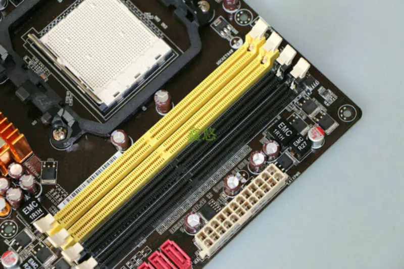 Μητρική πλακέτα Asus M3A76-CM