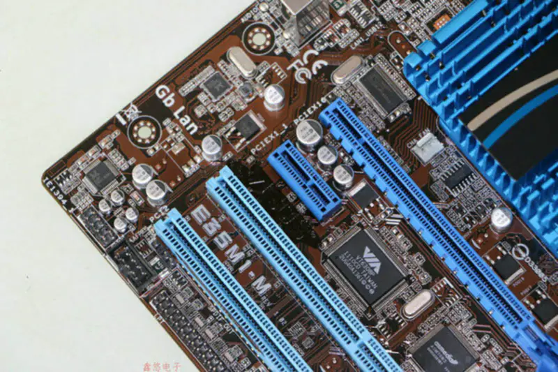 Μητρική πλακέτα Asus E35M1-M