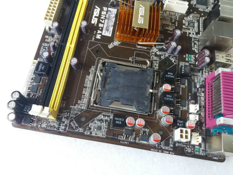 Μητρική πλακέτα Asus P5N73-AM