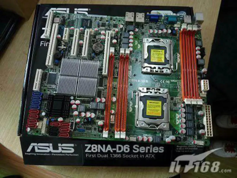 Μητρική πλακέτα Asus Z8NA-D6