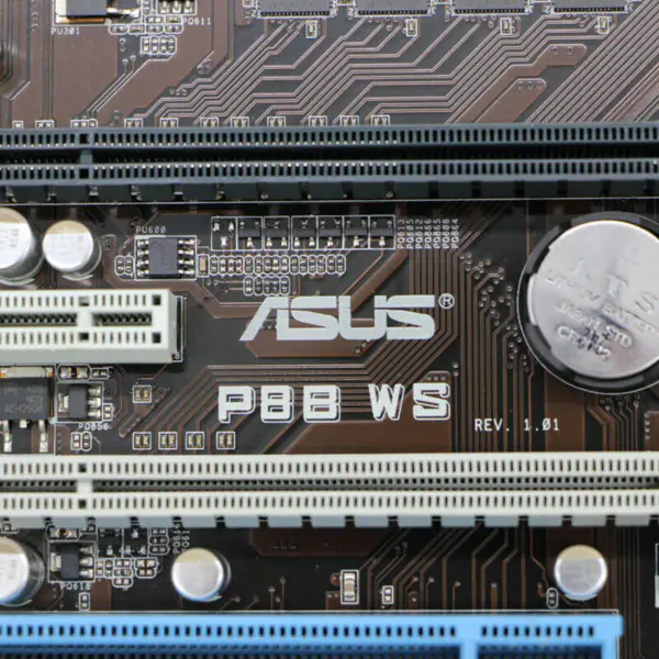 Μητρική πλακέτα Asus P8BWS