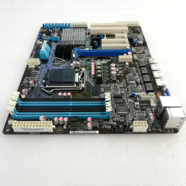 Μητρική πλακέτα Asus P9D-E/4L