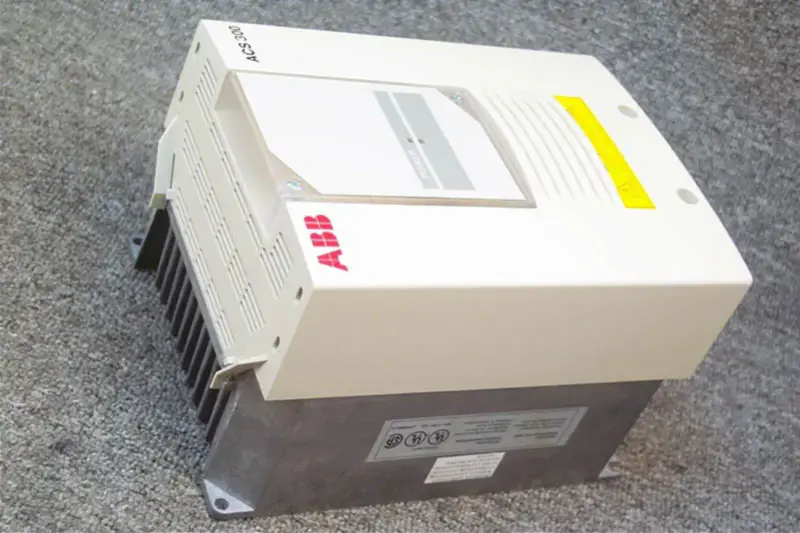 ABB ACS 300,ACS301-2P7-3 μετατροπέας ΝΕΟΣ ΔΕΝ ΕΙΝΑΙ ΣΕ ΚΟΥΤΙ ACS301-2P7-3