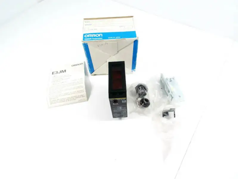 Φωτοηλεκτρικός αισθητήρας OMRON E3JM-R4R4T-G-33