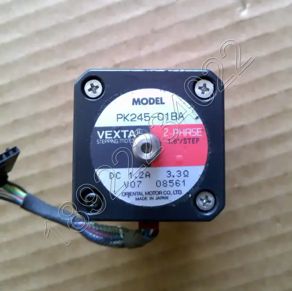 VEXTA Motor PK245-01BA DC1.2A 3.3Ohm