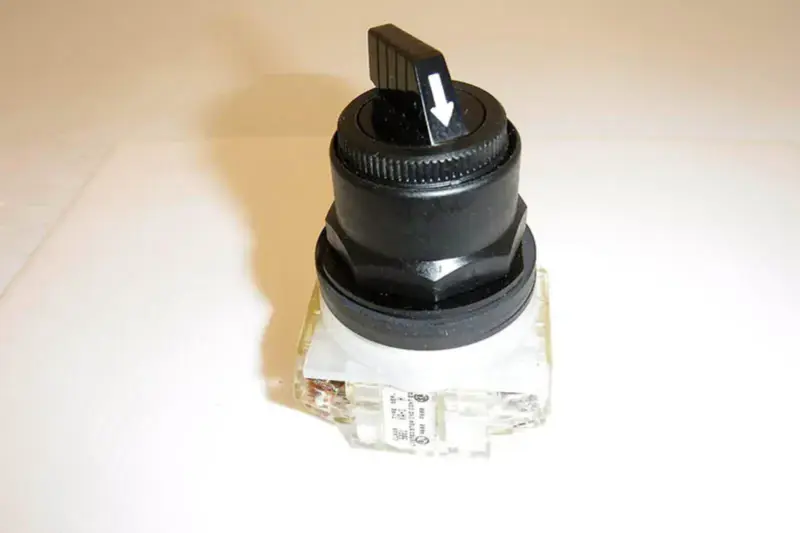 ΤΕΤΡΆΓΩΝΟ D SKS11BH2