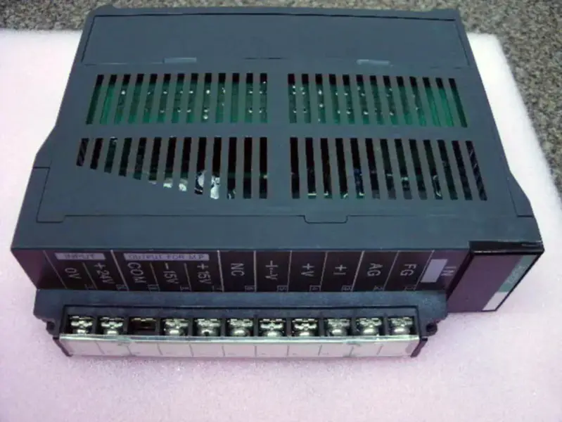 IDEC PF3S-AD122