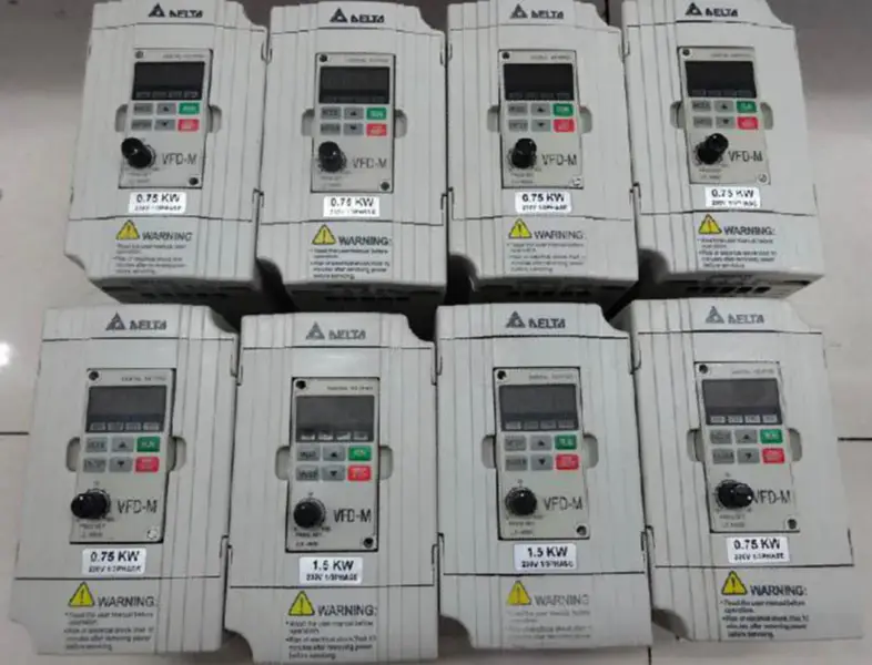 Δέλτα 220V/0.4KW VFD004M21A