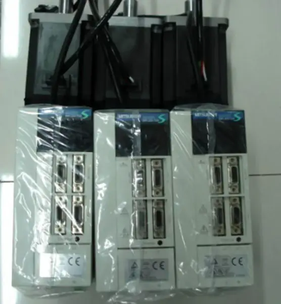 Mitsubishi MR-J2S-70A HC-KFS73 20 βύσματα