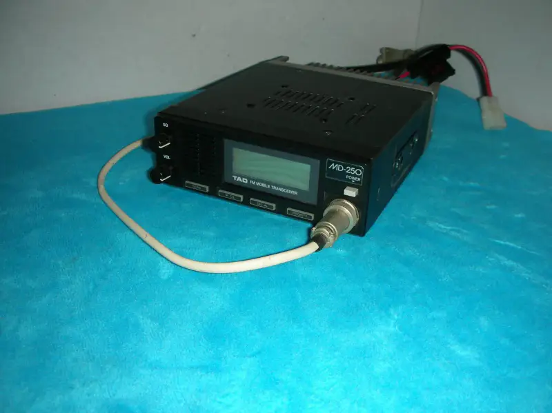 TAD FM MOBILE TRANSCEIVER MD-250 MD250