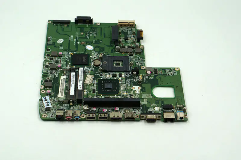 Acer 5739 5739G MBPDS06001 31ZK6MB0010 DA0ZK6MB6D0 PM45 Motherboard