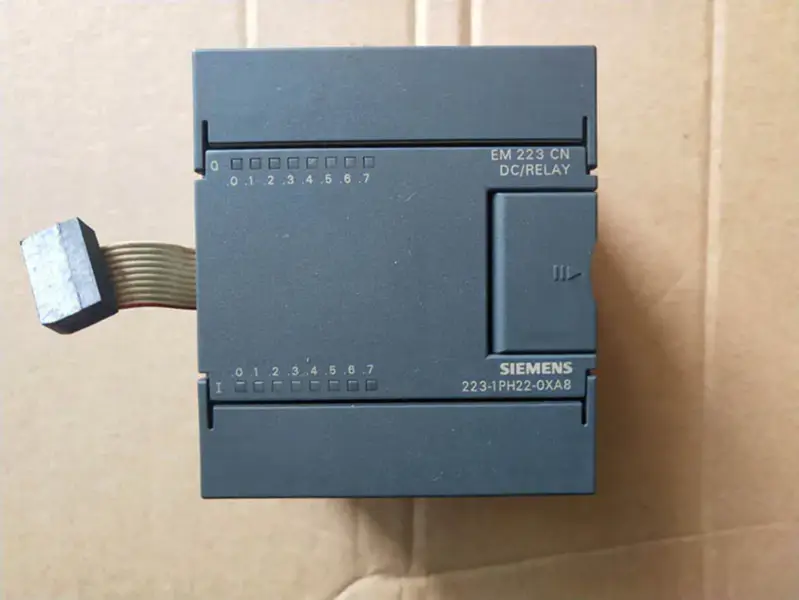 6ES7223/6ES7 223-1PH22-0XA8 Siemens EL 223 CN