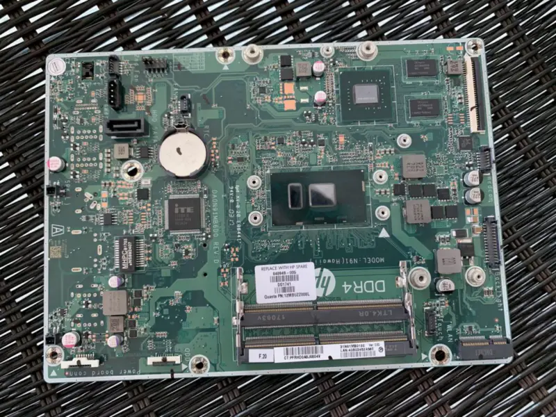 Μητρική πλακέτα HP 24-G DA0N91MB6D0 848949-010 848949-610 I5-7200 με εξειδικευμένα γραφικά
