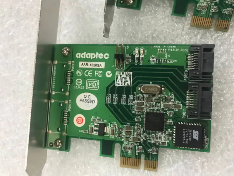 Κάρτα συστοιχίας Adaptec AAR-1220SA 2-port PCI-E x1 SATA II RAID Card Array Card