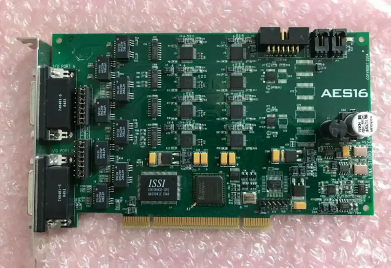 Lynx AES16 8-καναλική διεπαφή ήχου AES/EBU PCI A/D/A 192kHz /DAB/Streaming