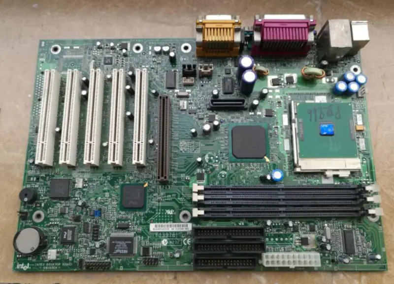 Μητρική πλακέτα βιομηχανικού εξοπλισμού Intel D815EEA