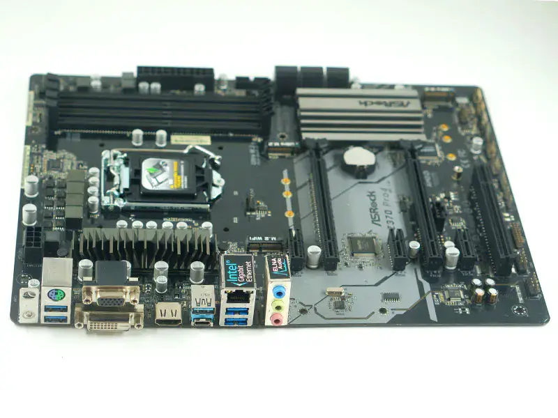 Μητρική πλακέτα Asrock Z370 Pro4