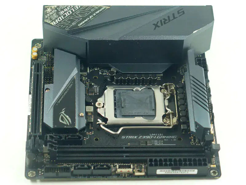Μητρική πλακέτα Asus ROG STRIX Z390-I GAMING