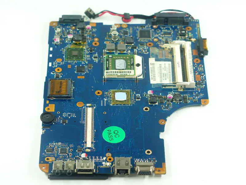 Toshiba Satellite 17'' L500D L505D NSWAE LA-5332P K000093250 Motherboard