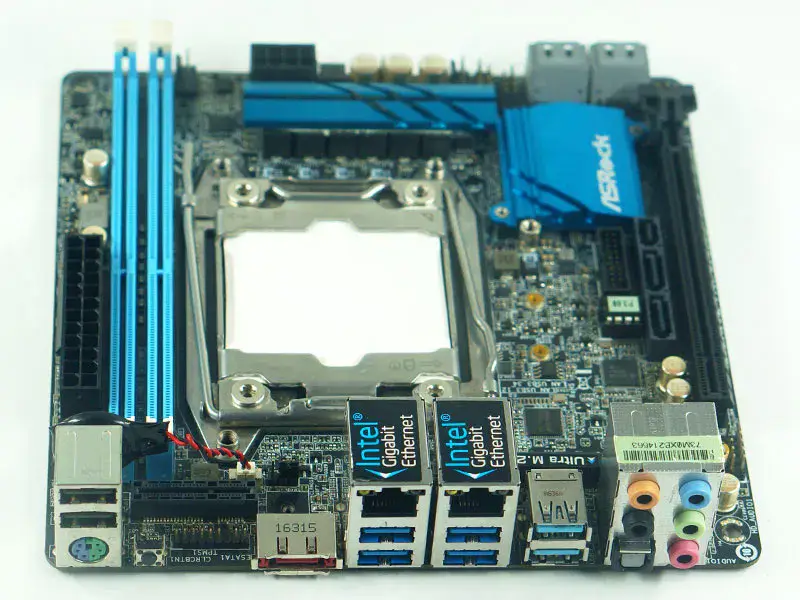 Η μητρική πλακέτα ASRock X99E-ITX/ac υποστηρίζει μνήμη RAM διακομιστή E5V3 E5V4