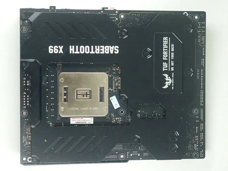 Μητρική πλακέτα Asus SABERTOOTH X99