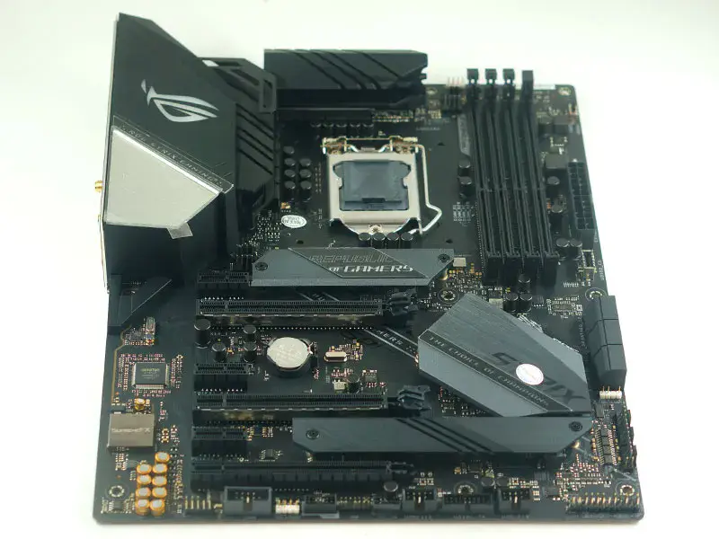 Μητρική πλακέτα Asus ROG STRIX Z390-E GAMING