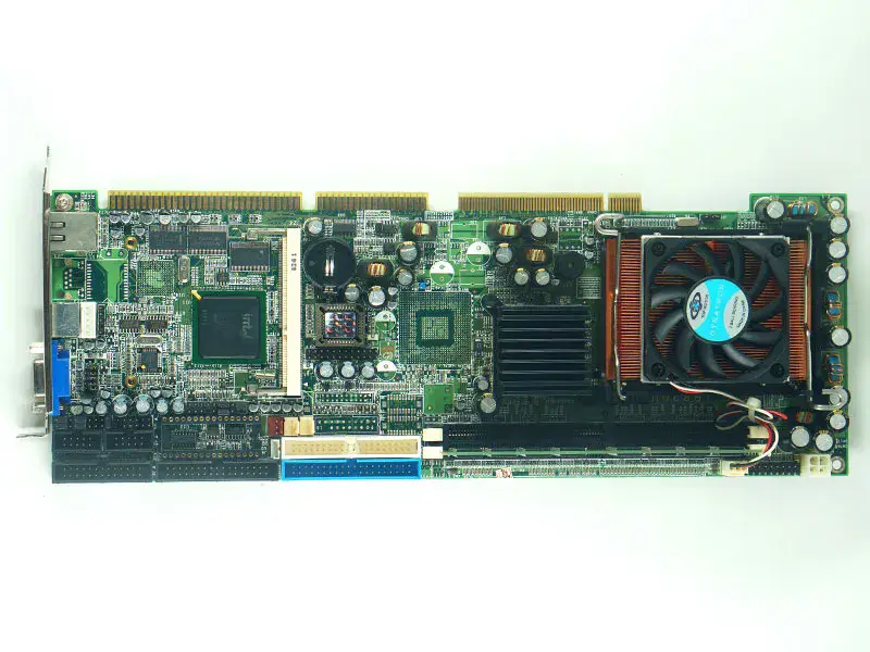 Μητρική πλακέτα ibase IB820H