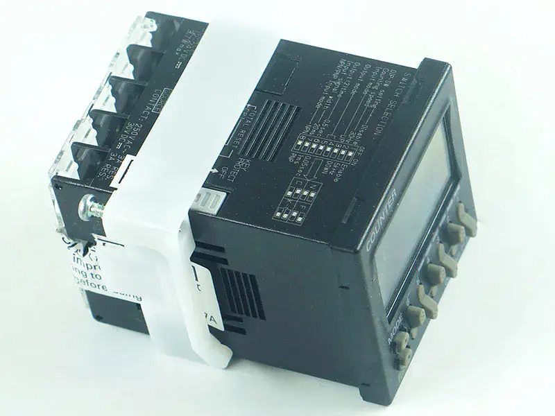 Μετρητής Omron H7CX-AD-N