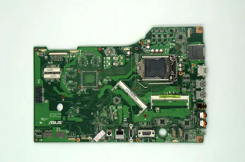 Μητρική πλακέτα Asus ET2700I