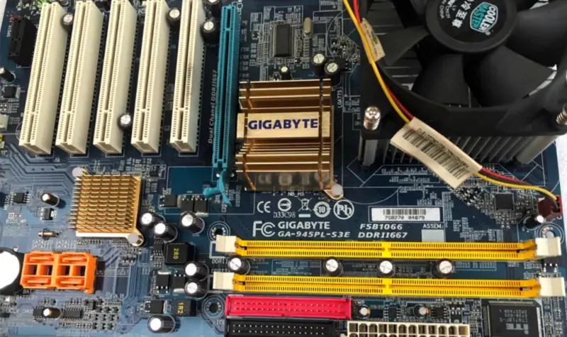 Μητρική πλακέτα Gigabyte GA-945PL-S3E