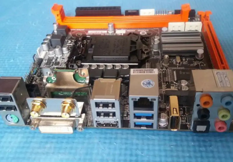 Μητρική πλακέτα Gigabyte GA-B85N Phoenix-WIFI