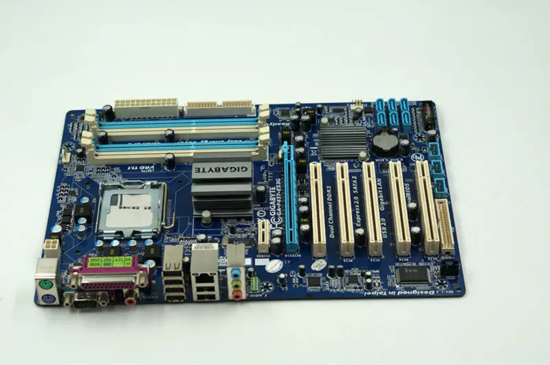 Μητρική κάρτα Gigabyte GA-P45T-ES3G P45T-ES3G P45 LGA 775 ATX