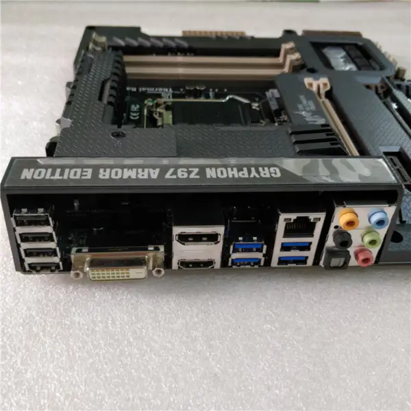 Μητρική κάρτα ASUS GRYPHON Z97 ARMOR EDITION LGA1150 DDR3 32G ATX