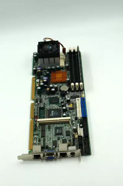 Βιομηχανική μητρική πλακέτα Ibase IB745 με CPU RAM και FAN