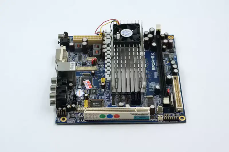 Βιομηχανική μητρική πλακέτα VIA EPIA-EX15000G Mini-ITX