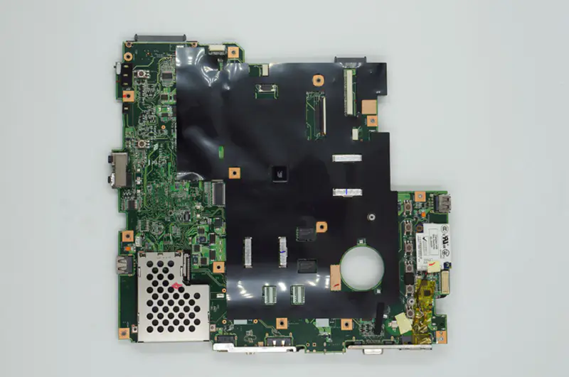 Asus M51TR με μητρική πλακέτα AMD