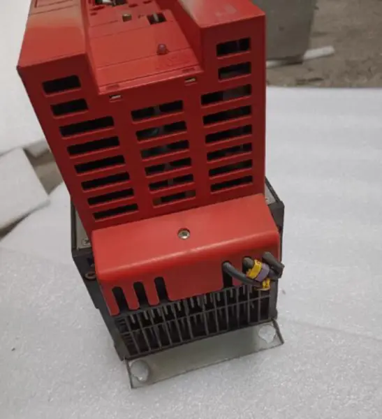 SEW MC07B0110-5A3-4-00 INVERTER