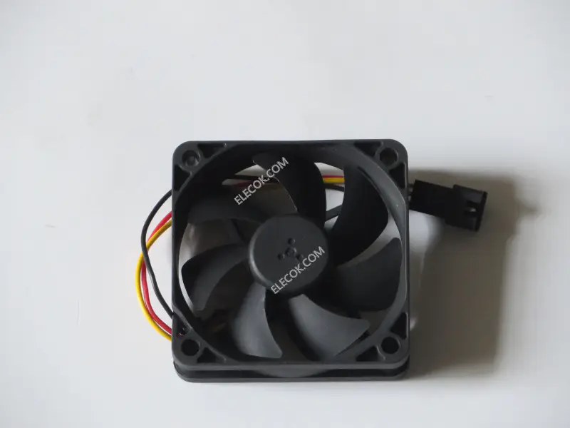 SUNON ME60151V3-0000-G99 12V 0.90W 3wires cooling fan