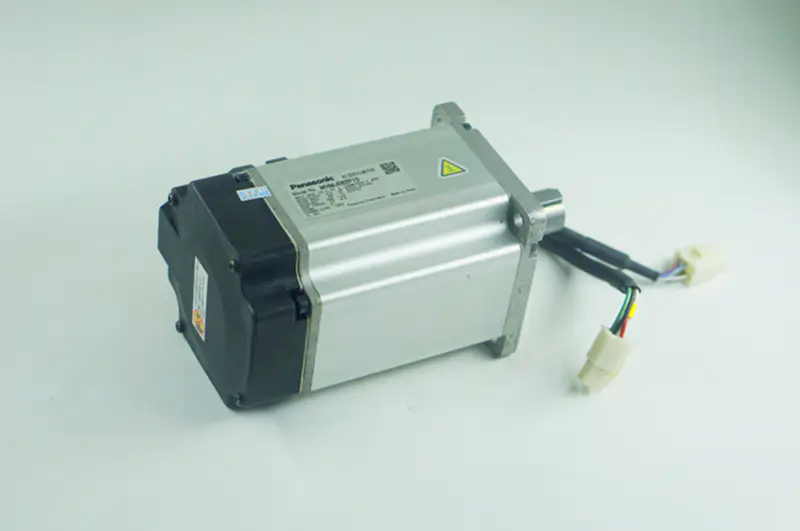 Servo Motor 143-a30-b 1500w vacuum cleaner motor MHMJ082P1S MHMJ082P1S